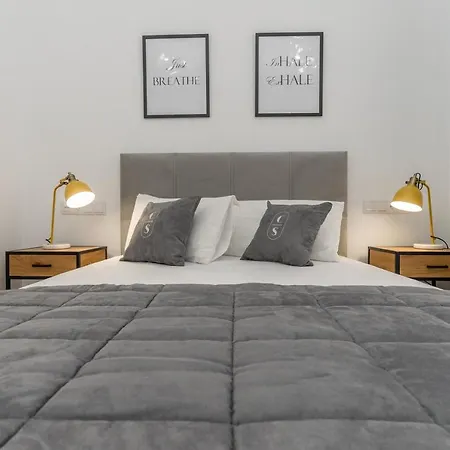 Cordoba Suites Apartments * قرطبة