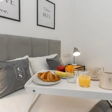 Cordoba Suites Apartments * 코르도바